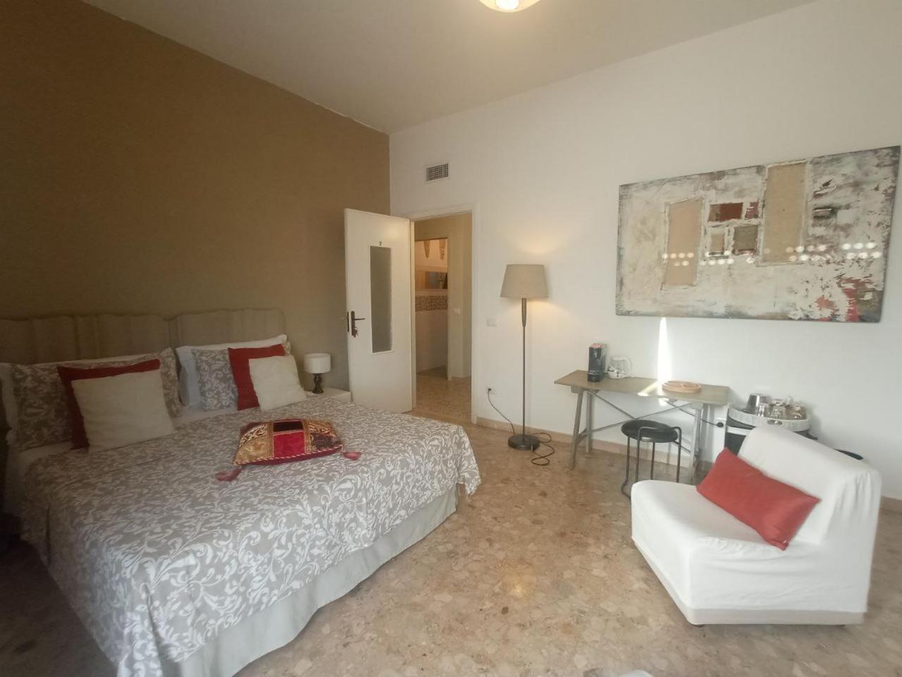 Hotel Myhouse Olbia Zewnętrze zdjęcie